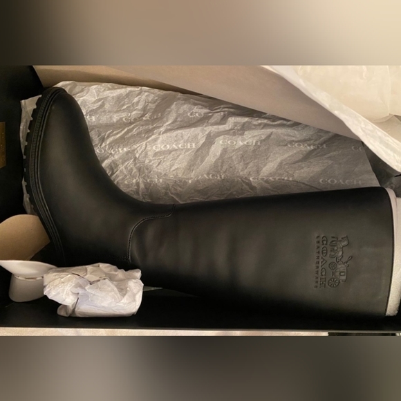 Coach boot size 6 - Picture 4 of 4